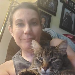 Meet your Posher, Lisa